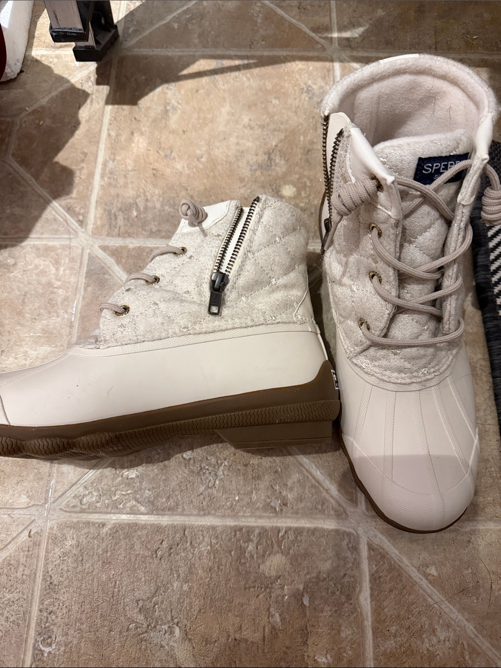 Sperry Cream Quilted Lace-Up Duck Boots with Side Zipper